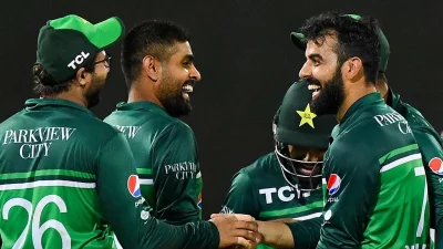 সিরিজ জয়ে পর বাবরতের উদযাপন। ছবি: সংগৃহীত