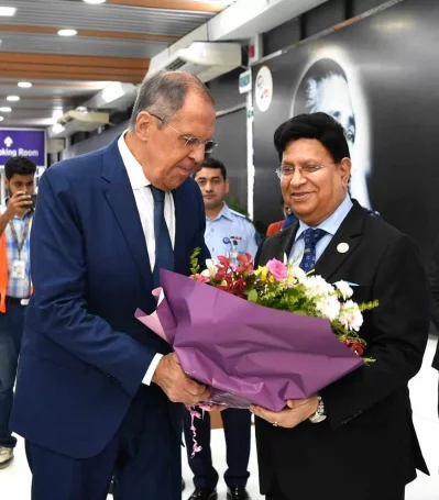 দুই দিনের সফরে ঢাকায় এসেছেন রাশিয়ার পররাষ্ট্রমন্ত্রী সের্গেই ল্যাভরভ