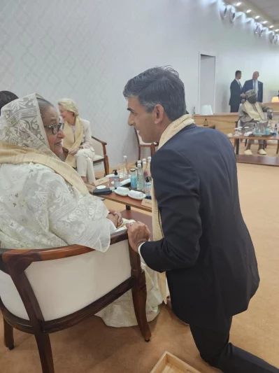 যুক্তরাজ্যের প্রধানমন্ত্রী ঋষি সুনাকের সাথে প্রধানমন্ত্রী শেখ হাসিনা
