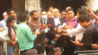 রাষ্ট্রপক্ষের আইনজীবী মো. খুরশীদ আলম খান। ইমেজ- একাত্তর।