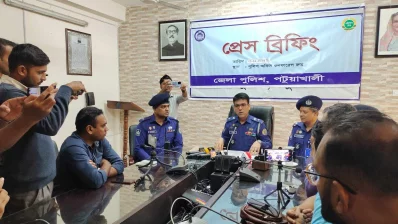 সংবাদ সম্মেলনে পটুয়াখালীর পুলিশ সুপার মো. সাইদুল ইসলাম। ইমেজ: একাত্তর।