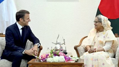 গত সেপ্টেম্বরে ঢাকা সফরের সময় প্রধানমন্ত্রী শেখ হাসিনার সঙ্গে বৈঠকে ফ্রান্সের প্রেসিডেন্ট ইমানুয়েল ম্যাক্রোঁ।