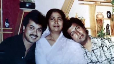 ছেলেদের সঙ্গে জেবুন্নেসা সলিম উল্লাহ