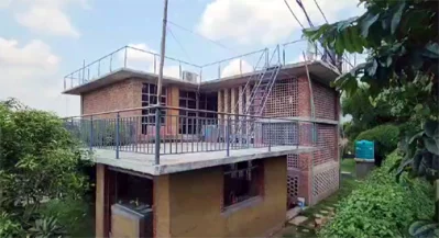 আক্তারুজ্জামান শাহিনের বাগান বাড়িতে ভিআইপিদের আনাগোনা চলতো। ছবি: একাত্তর।
