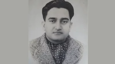 মোহাম্মদ জাকারিয়ার চাচা তৎকালীন ডিআইজি আবুল হাসনাত শামসুল আলম।