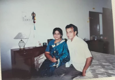মোহাম্মদ জাকারিয়া ও স্ত্রী অধ্যাপক আলতাফুন্নেসা।