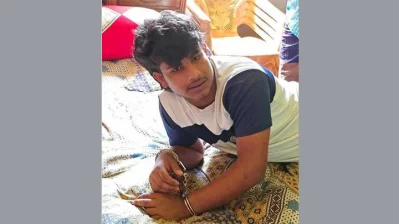 আটক সবুজ আহমেদ (২০)