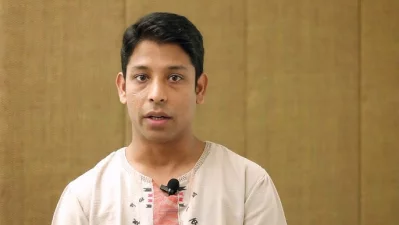 ঢাকা বিশ্ববিদ্যালয়ের থিয়েটার অ্যান্ড পারফরম্যান্স স্টাডিজ বিভাগের শিক্ষক সুদীপ চক্রবর্তী ছবি: সংগৃহীত