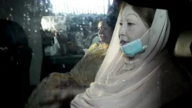 হাসপাতালে ভর্তি খালেদা জিয়া, আগামী ১২ ঘণ্টা গুরুত্বপূর্ণ: চিকিৎসক