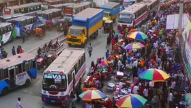 ঈদ শেষে রাজধানীমুখী মানুষের চাপ