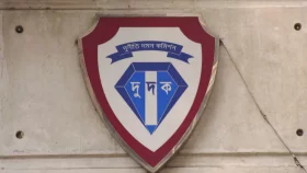 শেখ রেহানার স্বামীর আয়কর নথি জব্দের নির্দেশ, জাবির সাবেক ভিসির দেশত্যাগে &lsquo;না&rsquo;