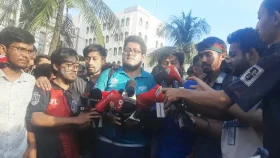 কমিটি প্রত্যাখান, নতুন পাঁচ দফা দিয়ে শাহবাগে প্রকৌশল শিক্ষার্থীরা