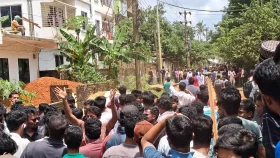 চবিতে হামলায় জড়িতদের বিরুদ্ধে মামলা