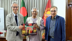 অর্থ পাচার ঠেকাতে বৈশ্বিক পদক্ষেপের আহ্বান প্রধান উপদেষ্টার