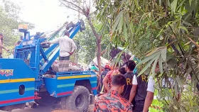 লক্ষ্মীপুরে যাত্রীবাহী বাস খালে পড়ে নিহত তিন