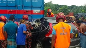 মিরসরাইয়ে সড়ক দুর্ঘটনায় বাবা-মেয়েসহ নিহত তিন