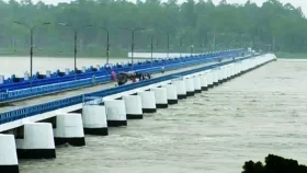উজানের ঢল কমায় বিপদসীমার নিচে তিস্তার পানি