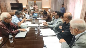 জুলাই সনদ বাস্তবায়নের উপায় নিয়ে বিশেষজ্ঞদের সঙ্গে ঐকমত্য কমিশনের সভা
