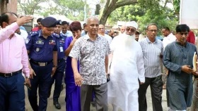 পূজামণ্ডপে শৃঙ্খলা বজায় রাখতে আইনশৃঙ্খলা বাহিনী নিয়োজিত: স্বরাষ্ট্র উপদেষ্টা