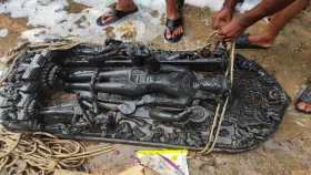 বগুড়ায় পাঁচ মণ ওজনের প্রাচীন মূর্তি উদ্ধার, গ্রেপ্তার দুই