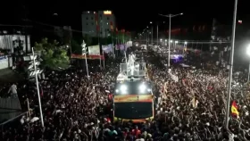 তামিলনাড়ুতে বিজয় থালাপতির সমাবেশে পদপিষ্ট হয়ে ব্যাপক হতাহতের আশঙ্কা