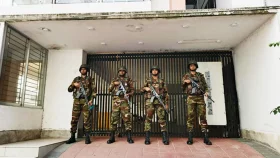 হাজী সেলিমের বাসায় যৌথ বাহিনীর অভিযান