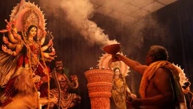 মহাষষ্ঠীতে দেবী দুর্গাকে বরণ শেষে আজ মহাসপ্তমী