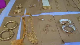 ভাড়া করা লোক দিয়ে স্বর্ণের দোকানে ডাকাতি করান মালিক: পুলিশ
