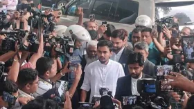 আন্দোলনকারীদের হত&zwj;্যার নির্দেশ দিয়েছিলেন শেখ হাসিনা: আসিফ