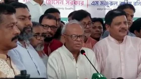 তাকে চট করে ফিরিয়ে আনতে সুড়ঙ্গ তৈরির চেষ্টা হচ্ছে: রিজভী