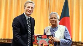 প্রধান উপদেষ্টার সঙ্গে ডব্লিউএফপি প্রধানের বৈঠক