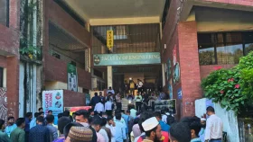 চাকসু নির্বাচনে ভোটগ্রহণ শুরু