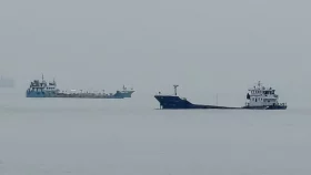 ১২০০ টন কাঁচামাল নিয়ে জাহাজডুবি