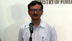আওয়ামী লীগের কার্যক্রমে নিষেধাজ্ঞা তুলে নেয়া সম্ভব নয়: পররাষ্ট্র উপদেষ্টা