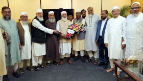ওমরাহ শেষে দেশে ফিরলেন জামায়াত আমির