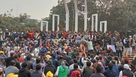 প্রাথমিক শিক্ষকদের সিদ্ধান্ত বদল, ফল নিয়েই ক্লাসে ফেরার ঘোষণা