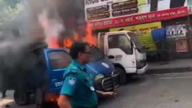 রমনা থানার সামনে পুলিশের গাড়িতে আগুন নিছক দুর্ঘটনা: ডিএমপি