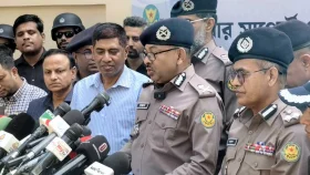 গুলি করার নির্দেশ আমার নয়, পুলিশ আইনেই বলা আছে: ডিএমপি কমিশনার