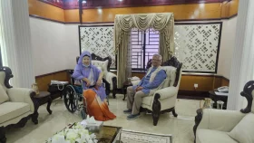 প্রধান উপদেষ্টার সঙ্গে বিএনপি চেয়ারপার্সনের সৌজন্য সাক্ষাৎ