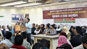 একটি দল মুক্তিযুদ্ধ, আরেকটি দল ধর্ম নিয়ে কার্ড খেলছে: নাহিদ ইসলাম