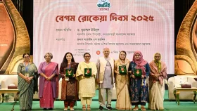 চার নারীর হাতে বেগম রোকেয়া পদক তুলে দিলেন প্রধান উপদেষ্টা