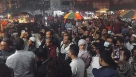 গণতান্ত্রিক সংস্কার জোটের নেতাদের প্রথম আলোর ক্ষতিগ্রস্ত ভবন পরিদর্শন