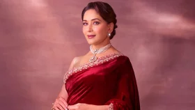 পূর্ণবয়স্ক ভক্ত এসে বলে &lsquo;দত্তক নিন&rsquo;, ভয়ে বাড়ি ছাড়েন মাধুরী!