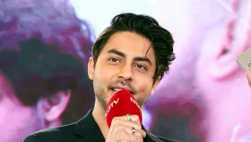 জীবনের প্রথম পুরস্কার মাকে উৎসর্গ করলেন আরিয়ান খান