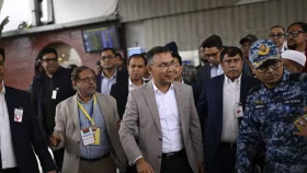 বিদেশে যাওয়া-আসার সময় রাষ্ট্রাচার সীমিত করলেন প্রধানমন্ত্রী