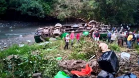 মেক্সিকোতে বাস দুর্ঘটনায় নিহত ১০, আহত ৩২