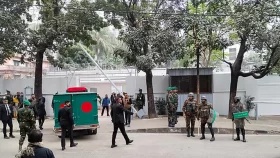 তারেক রহমানের বাসভবনে খালেদা জিয়ার মরদেহ: শ্রদ্ধা জানাচ্ছেন স্বজন ও নেতাকর্মীরা