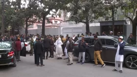 খালেদা জিয়ার মরদেহ নেওয়া হলো তারেক রহমানের বাসভবনে
