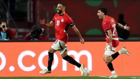 সালাহর শেষ মুহূর্তের ম্যাজিকে শেষ আটে পা রাখলো মিশর