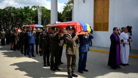 মার্কিন হামলায় নিহত অন্তত ১০০: ভেনেজুয়েলার স্বরাষ্ট্রমন্ত্রী
